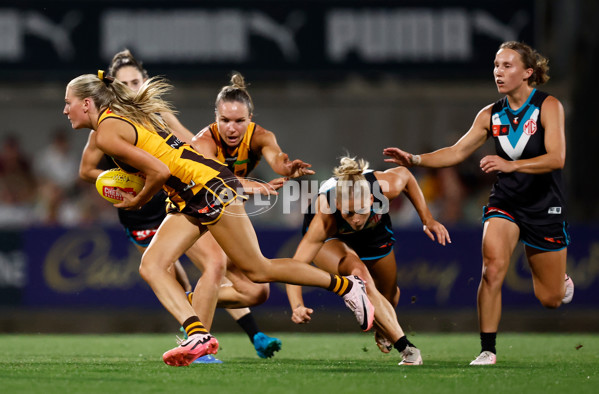 AFLW 2024 Second Semi Final - Hawthorn v Port Adelaide - A-55712535