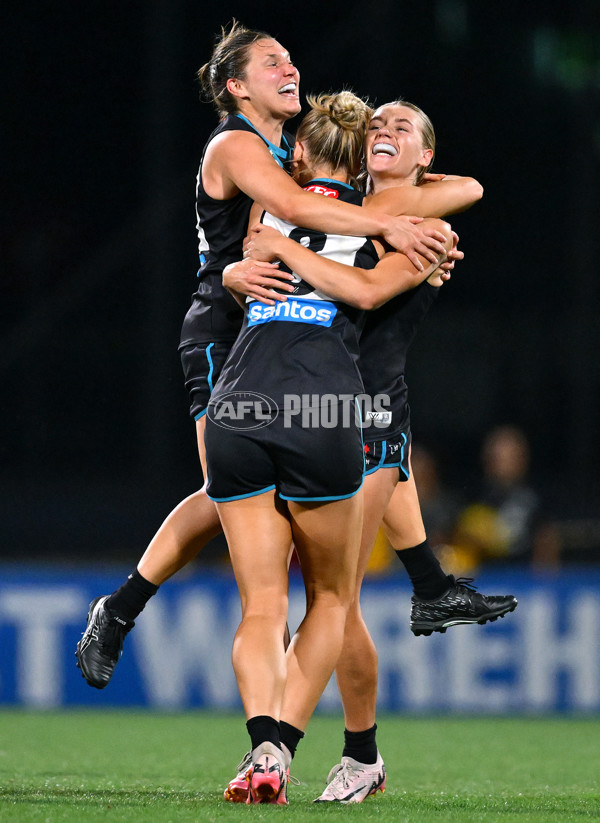 AFLW 2024 Second Semi Final - Hawthorn v Port Adelaide - A-55712561