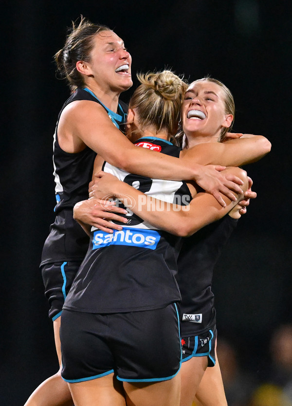 AFLW 2024 Second Semi Final - Hawthorn v Port Adelaide - A-55712562