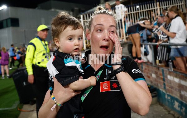 AFLW 2024 Second Semi Final - Hawthorn v Port Adelaide - A-55714228