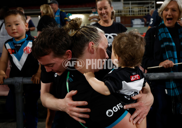 AFLW 2024 Second Semi Final - Hawthorn v Port Adelaide - A-55714251