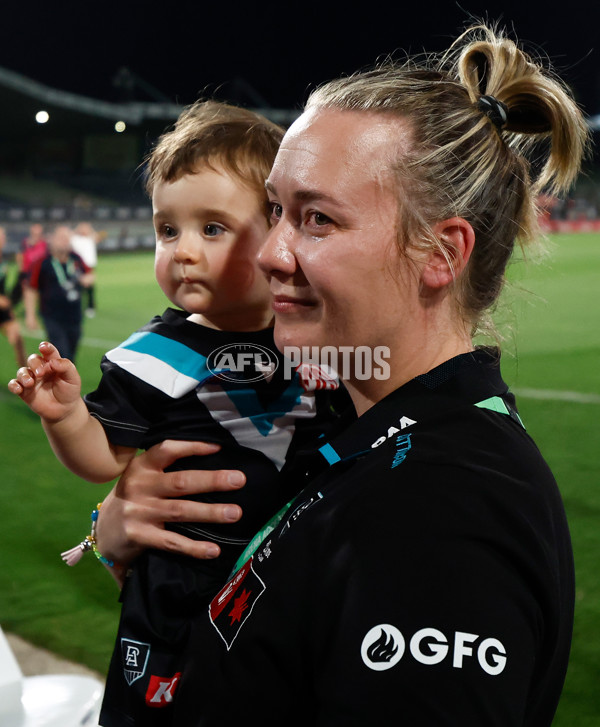 AFLW 2024 Second Semi Final - Hawthorn v Port Adelaide - A-55714255