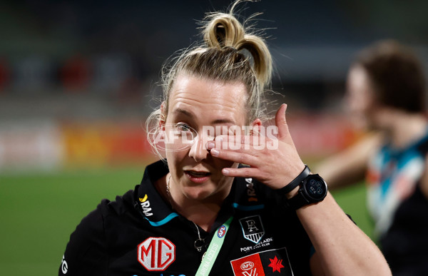 AFLW 2024 Second Semi Final - Hawthorn v Port Adelaide - A-55714277