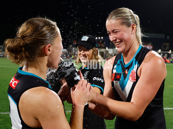 AFLW 2024 Second Semi Final - Hawthorn v Port Adelaide - A-55714287