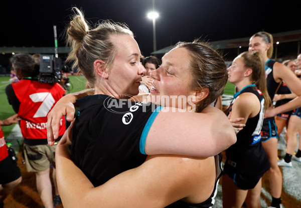 AFLW 2024 Second Semi Final - Hawthorn v Port Adelaide - A-55714300