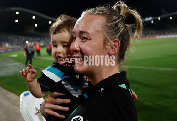 AFLW 2024 Second Semi Final - Hawthorn v Port Adelaide - A-55715049