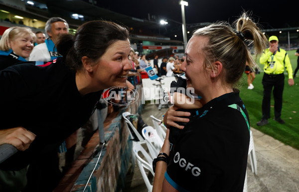 AFLW 2024 Second Semi Final - Hawthorn v Port Adelaide - A-55715051