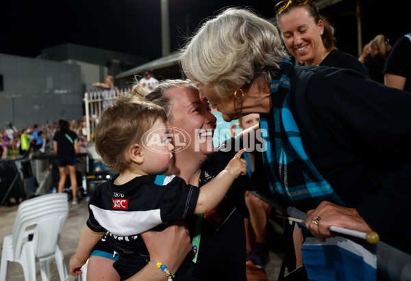 AFLW 2024 Second Semi Final - Hawthorn v Port Adelaide - A-55715053