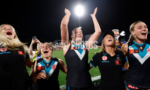 AFLW 2024 Second Semi Final - Hawthorn v Port Adelaide - A-55715062