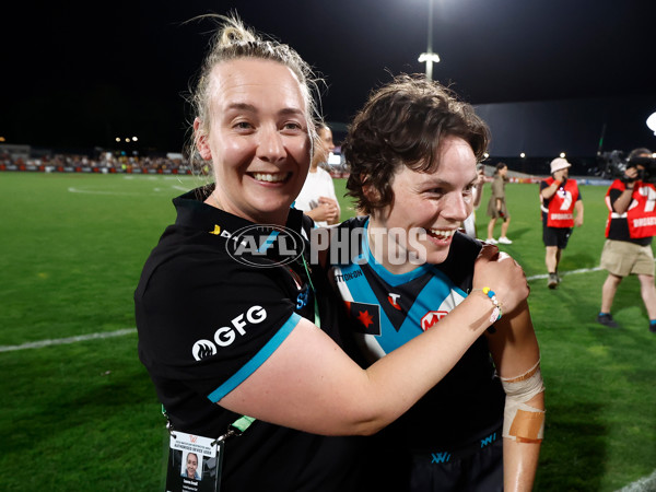 AFLW 2024 Second Semi Final - Hawthorn v Port Adelaide - A-55715083