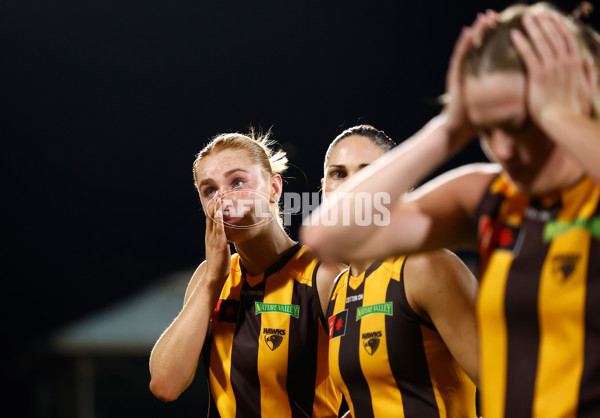 AFLW 2024 Second Semi Final - Hawthorn v Port Adelaide - A-55715084