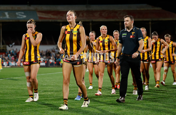 AFLW 2024 Second Semi Final - Hawthorn v Port Adelaide - A-55715104