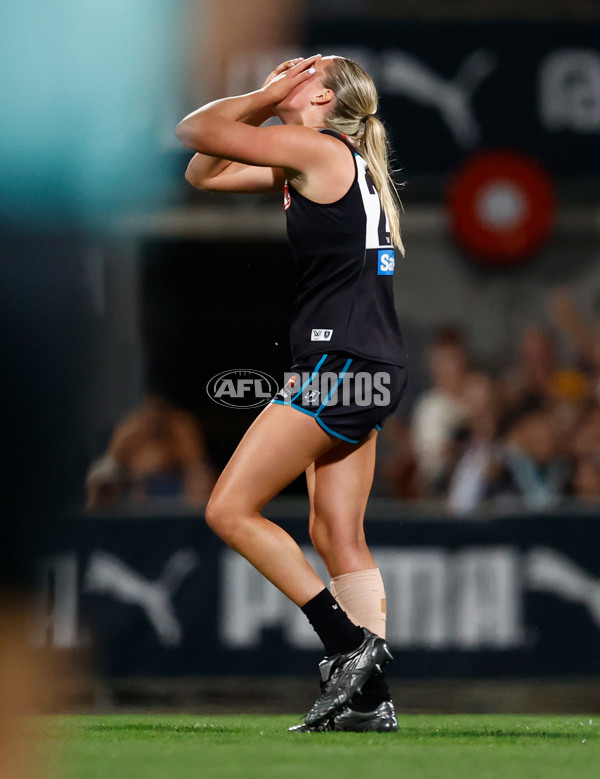 AFLW 2024 Second Semi Final - Hawthorn v Port Adelaide - A-55715122