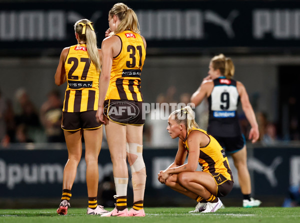 AFLW 2024 Second Semi Final - Hawthorn v Port Adelaide - A-55715125