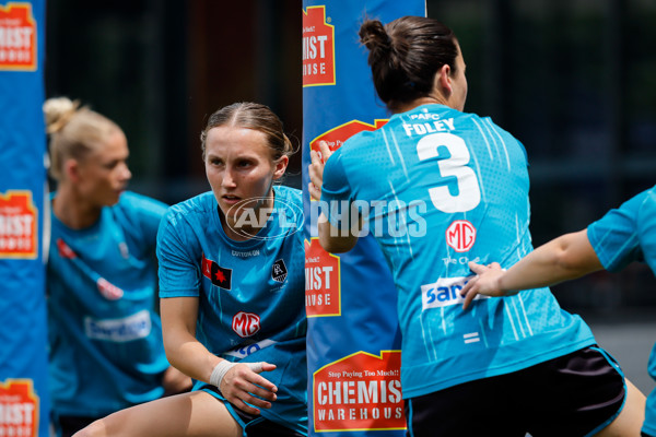 AFLW 2024 First Preliminary Final - North Melbourne v Port Adelaide - A-55754812