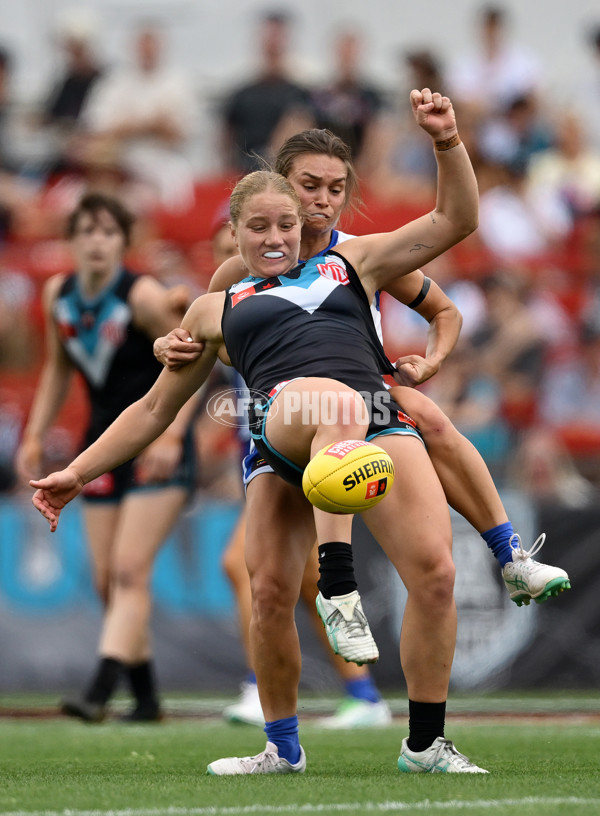 AFLW 2024 First Preliminary Final - North Melbourne v Port Adelaide - A-55760055