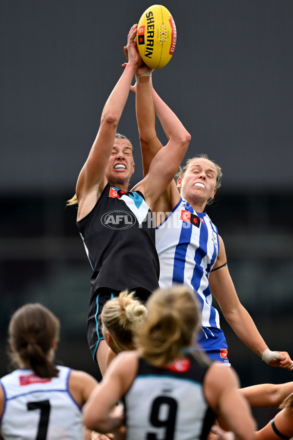 AFLW 2024 First Preliminary Final - North Melbourne v Port Adelaide - A-55760075