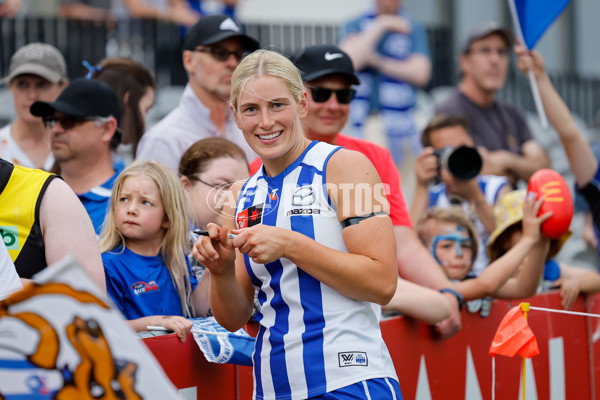 AFLW 2024 First Preliminary Final - North Melbourne v Port Adelaide - A-55762919