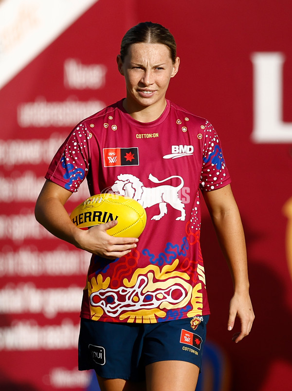 AFLW 2024 Second Preliminary Final - Brisbane v Adelaide - A-55762996