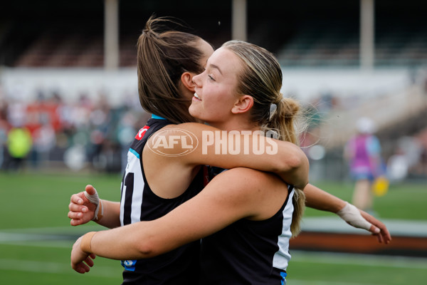 AFLW 2024 First Preliminary Final - North Melbourne v Port Adelaide - A-55763001