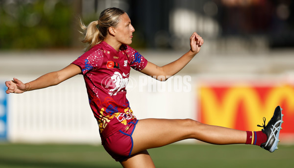 AFLW 2024 Second Preliminary Final - Brisbane v Adelaide - A-55763677