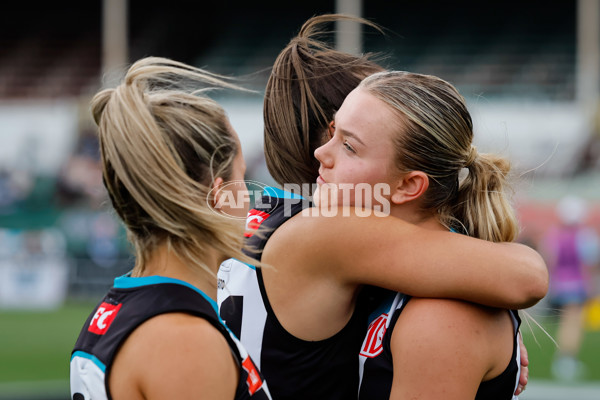 AFLW 2024 First Preliminary Final - North Melbourne v Port Adelaide - A-55763691