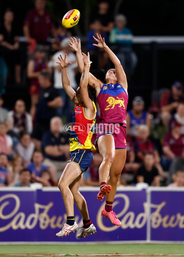 AFLW 2024 Second Preliminary Final - Brisbane v Adelaide - A-55765534