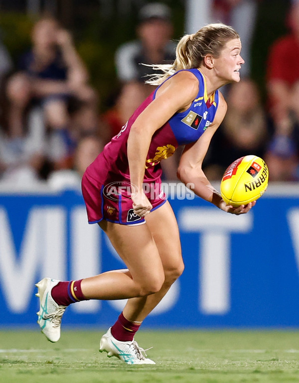 AFLW 2024 Second Preliminary Final - Brisbane v Adelaide - A-55765552