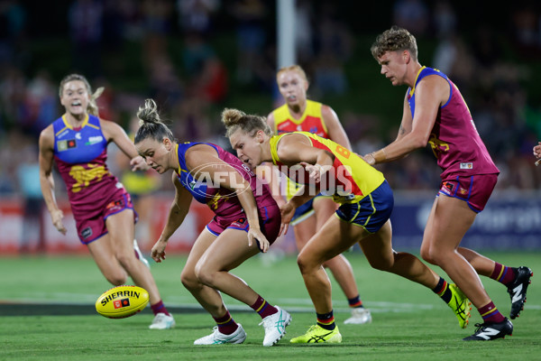 AFLW 2024 Second Preliminary Final - Brisbane v Adelaide - A-55765570