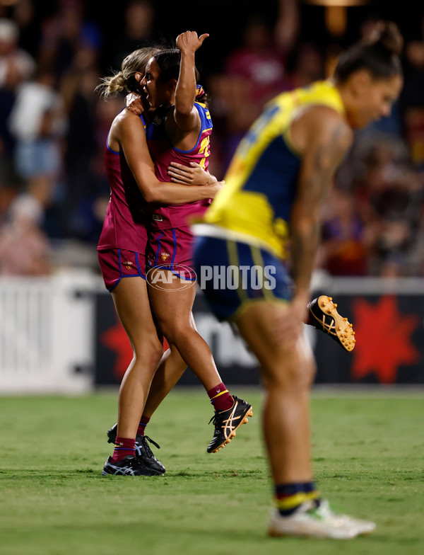 AFLW 2024 Second Preliminary Final - Brisbane v Adelaide - A-55765606