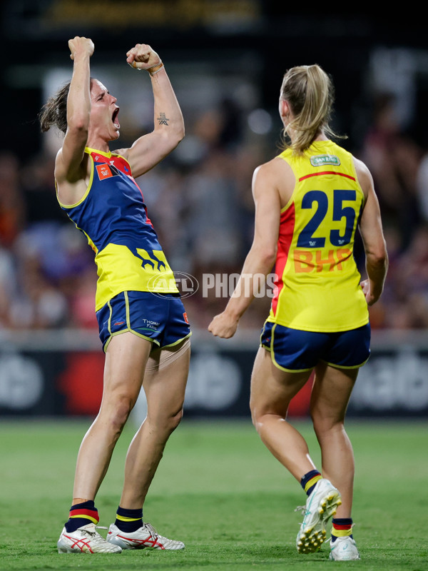 AFLW 2024 Second Preliminary Final - Brisbane v Adelaide - A-55765611