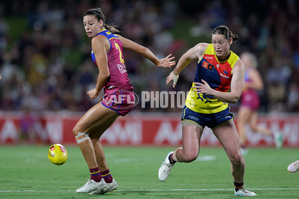 AFLW 2024 Second Preliminary Final - Brisbane v Adelaide - A-55765878