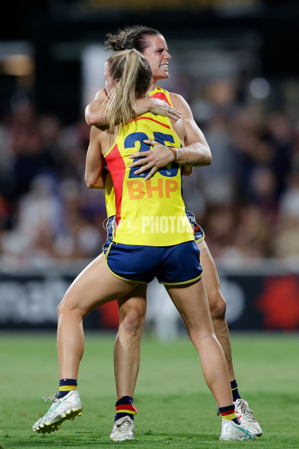 AFLW 2024 Second Preliminary Final - Brisbane v Adelaide - A-55765924