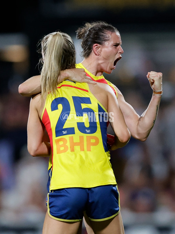 AFLW 2024 Second Preliminary Final - Brisbane v Adelaide - A-55765926