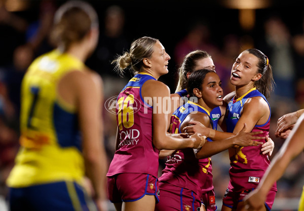 AFLW 2024 Second Preliminary Final - Brisbane v Adelaide - A-55767961