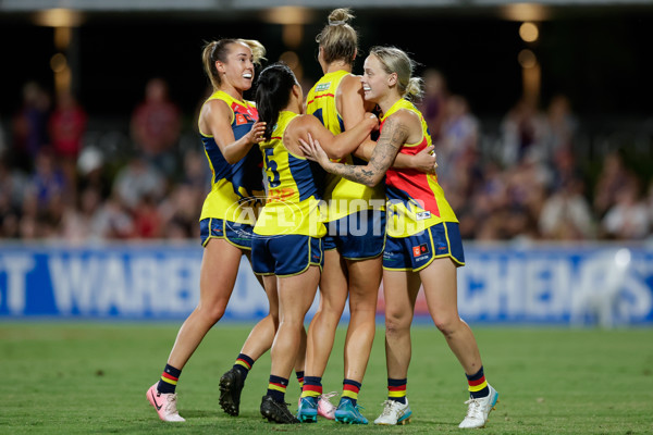 AFLW 2024 Second Preliminary Final - Brisbane v Adelaide - A-55767974