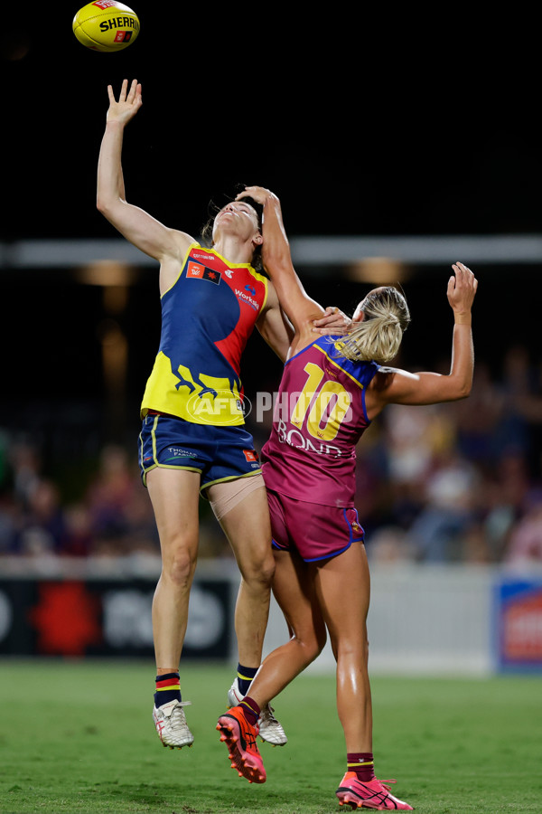 AFLW 2024 Second Preliminary Final - Brisbane v Adelaide - A-55767990