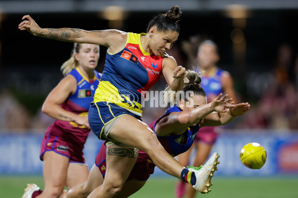 AFLW 2024 Second Preliminary Final - Brisbane v Adelaide - A-55767992