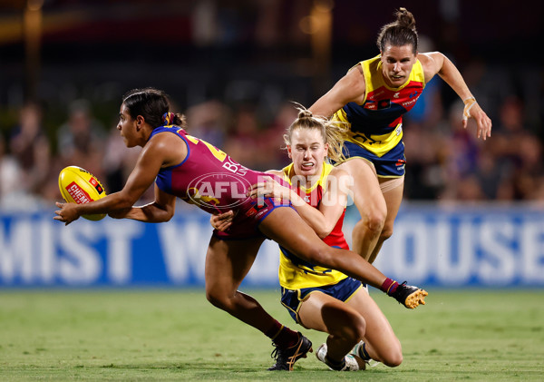 AFLW 2024 Second Preliminary Final - Brisbane v Adelaide - A-55768020