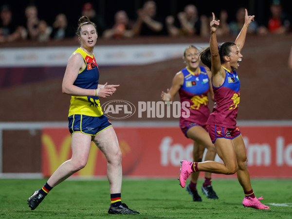 AFLW 2024 Second Preliminary Final - Brisbane v Adelaide - A-55768034