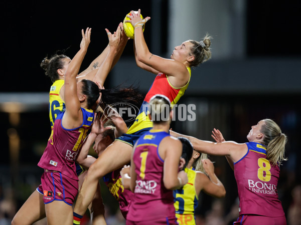 AFLW 2024 Second Preliminary Final - Brisbane v Adelaide - A-55768278