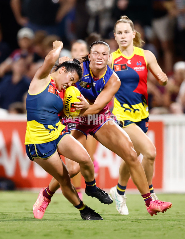 AFLW 2024 Second Preliminary Final - Brisbane v Adelaide - A-55768306