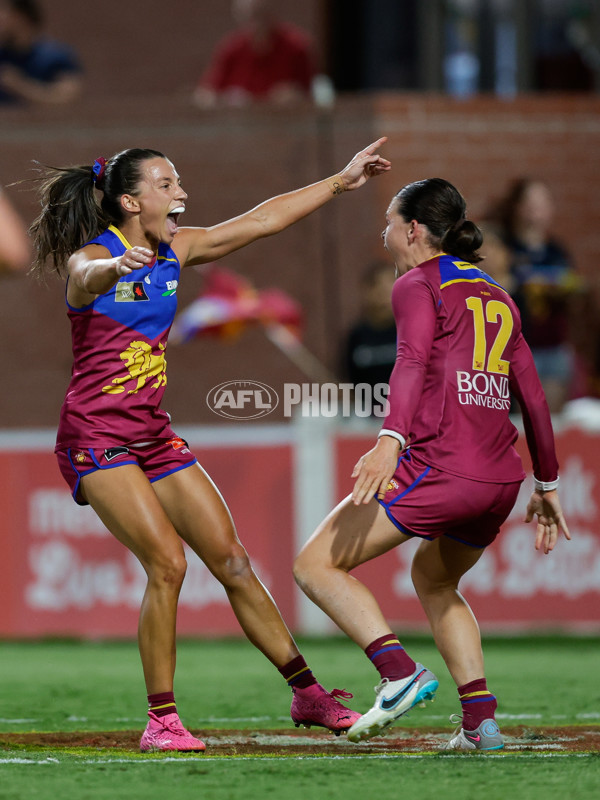 AFLW 2024 Second Preliminary Final - Brisbane v Adelaide - A-55768308