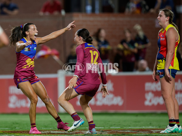 AFLW 2024 Second Preliminary Final - Brisbane v Adelaide - A-55768310