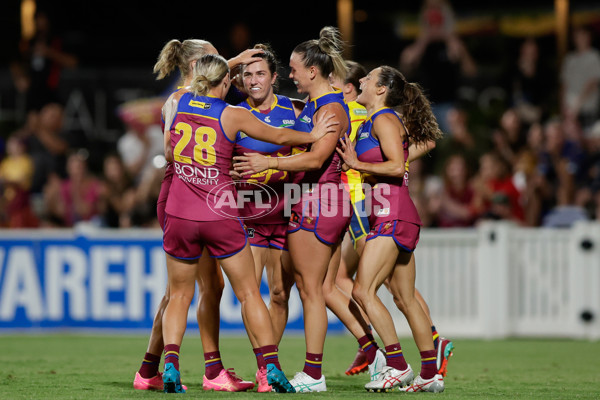 AFLW 2024 Second Preliminary Final - Brisbane v Adelaide - A-55768330