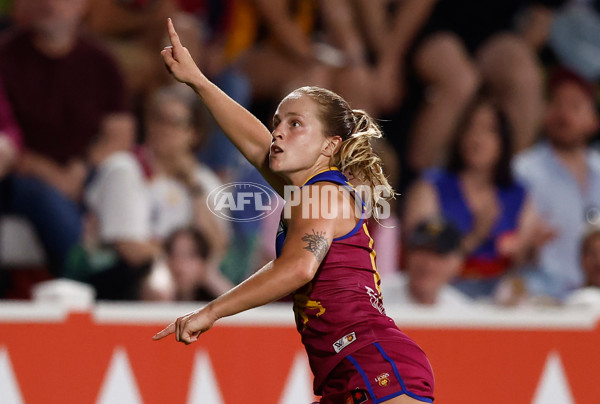 AFLW 2024 Second Preliminary Final - Brisbane v Adelaide - A-55770292