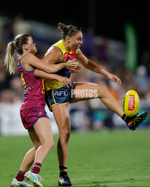 AFLW 2024 Second Preliminary Final - Brisbane v Adelaide - A-55770310