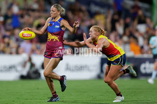 AFLW 2024 Second Preliminary Final - Brisbane v Adelaide - A-55770327