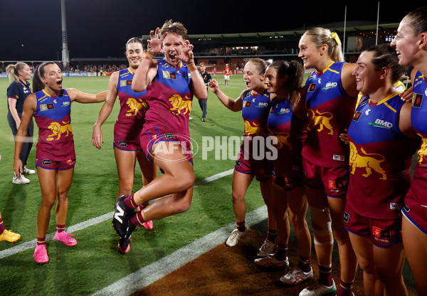 AFLW 2024 Second Preliminary Final - Brisbane v Adelaide - A-55770371