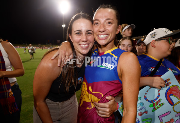 AFLW 2024 Second Preliminary Final - Brisbane v Adelaide - A-55770708